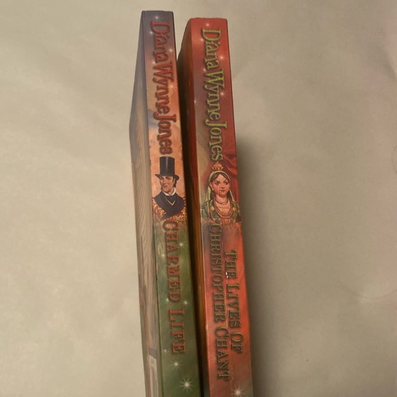 Set of 2 Novels Worlds of Chrestomanci Series Books 1-2 Dianna Wynne Jones - Picture 4 of 7